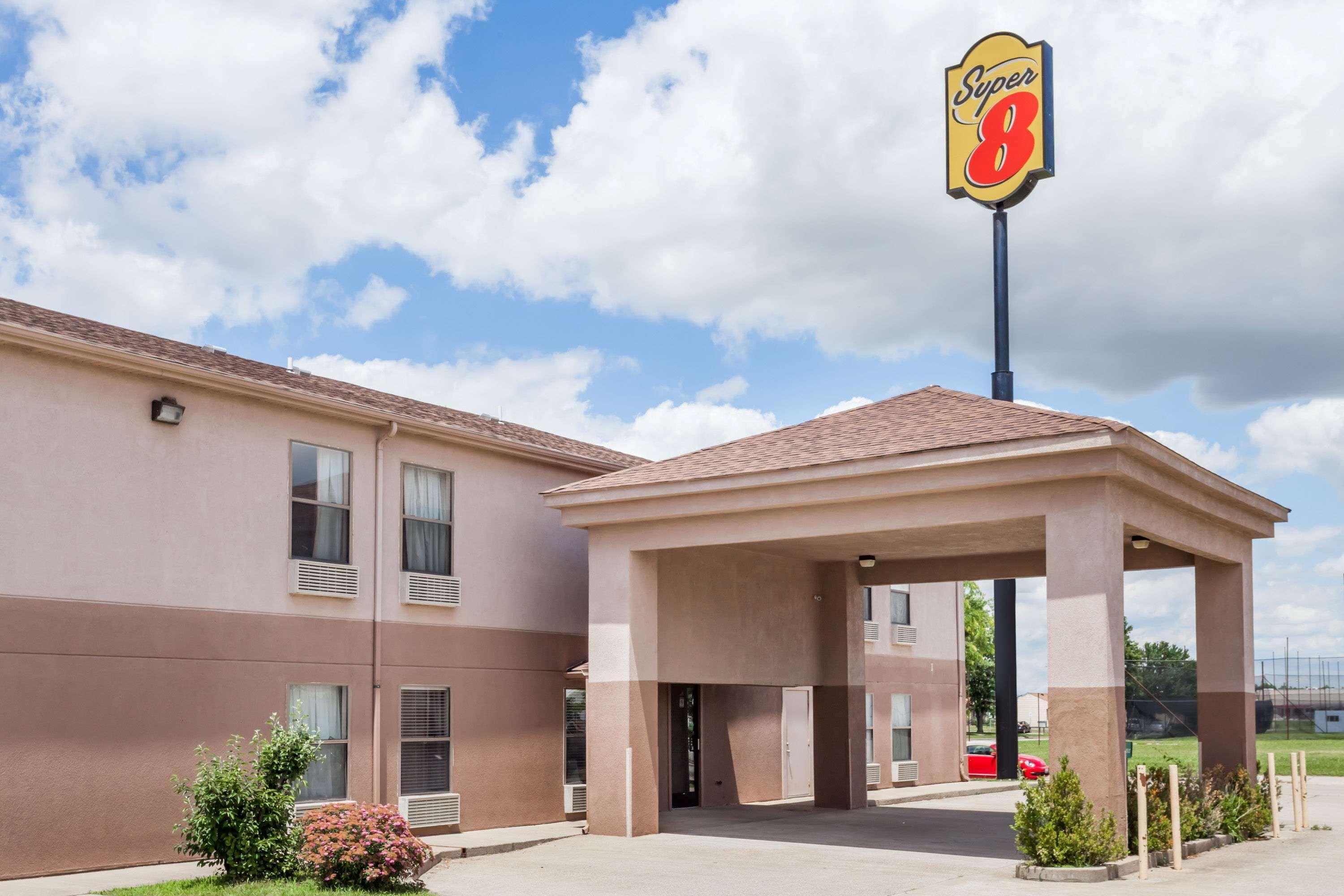 Hotel Super 8 By Wyndham Harrisburg Exteriér fotografie
