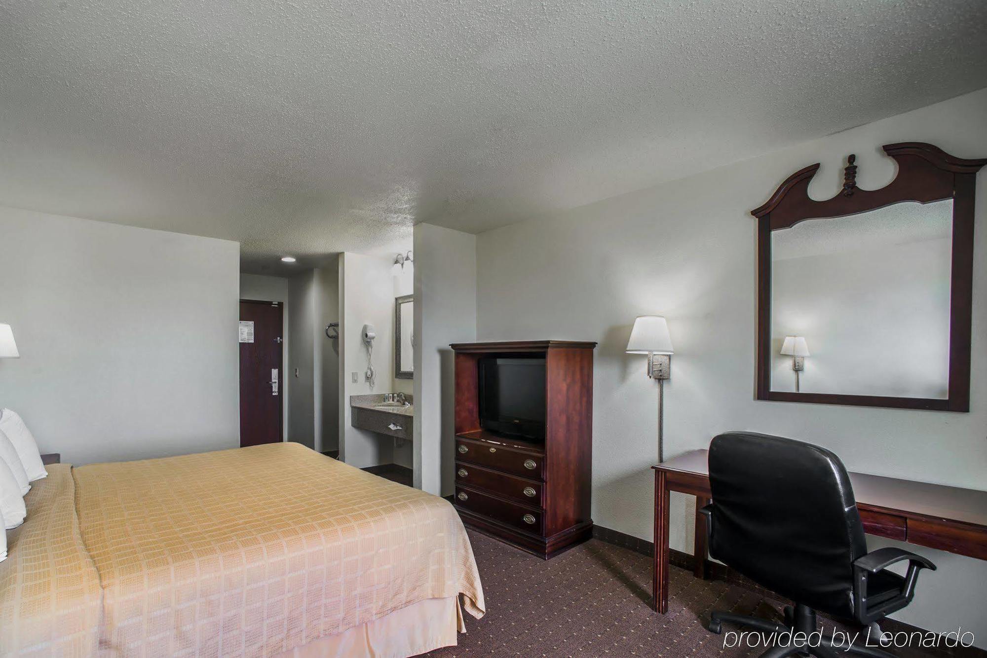 Hotel Super 8 By Wyndham Harrisburg Exteriér fotografie